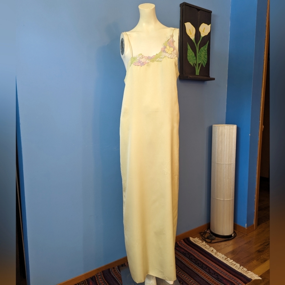 Vintage slip dress with top floral design